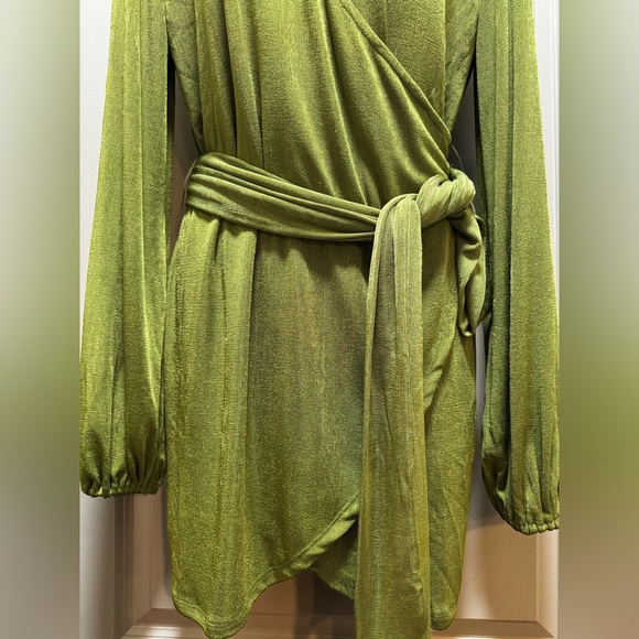 Princess Polly Green Party Time Mini Dress size 0 - Picture 6 of 13